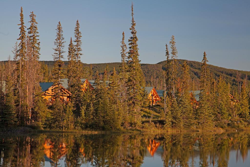 Lac Le Jeune Wilderness Resort Kamloops Esterno foto