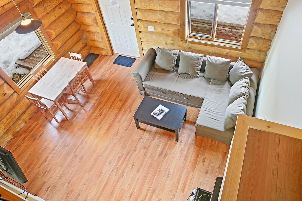 Lac Le Jeune Wilderness Resort Kamloops Esterno foto