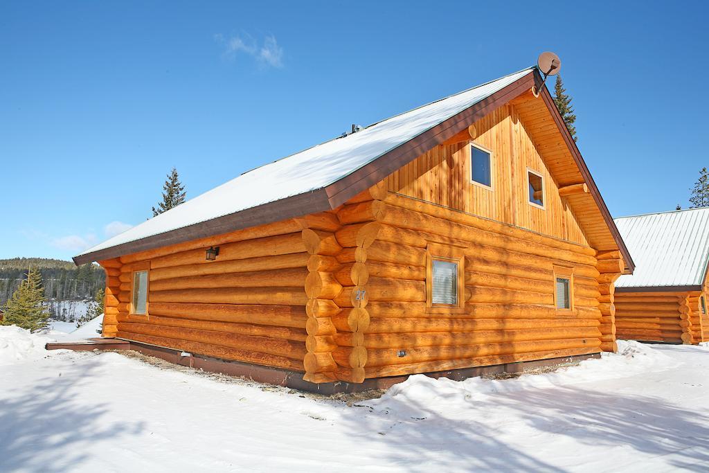 Lac Le Jeune Wilderness Resort Kamloops Esterno foto